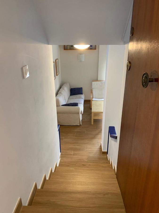 Cosy Apartment In L Escala, 7 Mins Walk To The Closest Beach, Riells L' Escala Екстериор снимка